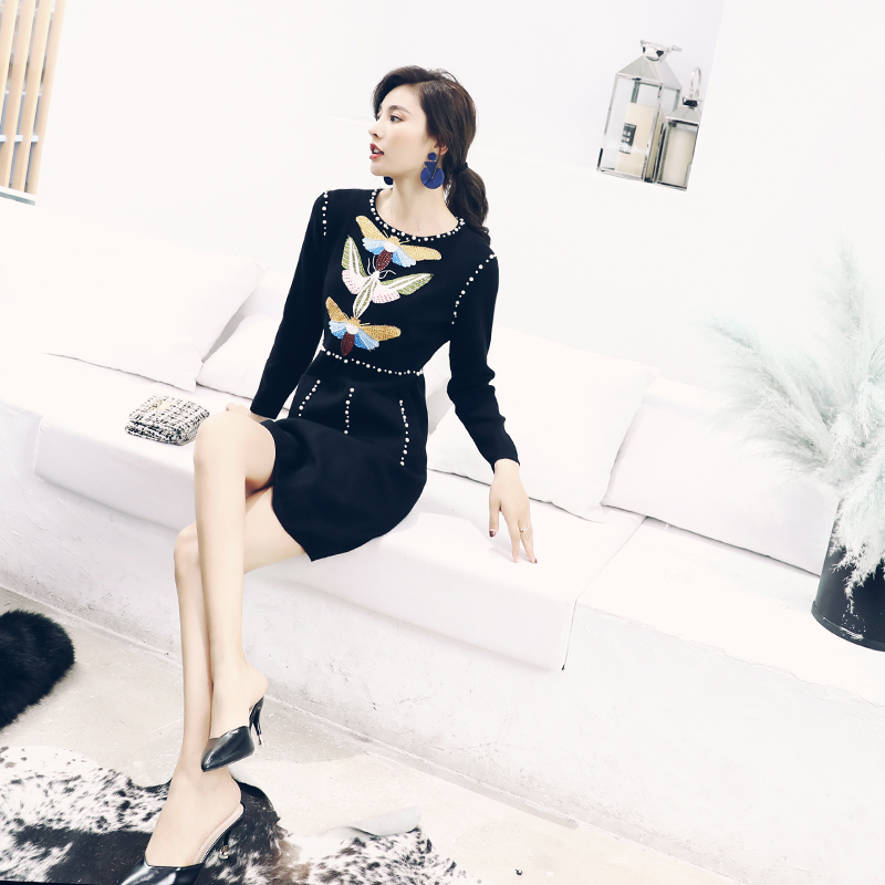 針織連衣裙早秋裝2018新款女裝氣質長款修身包臀釘珠重工一步裙子