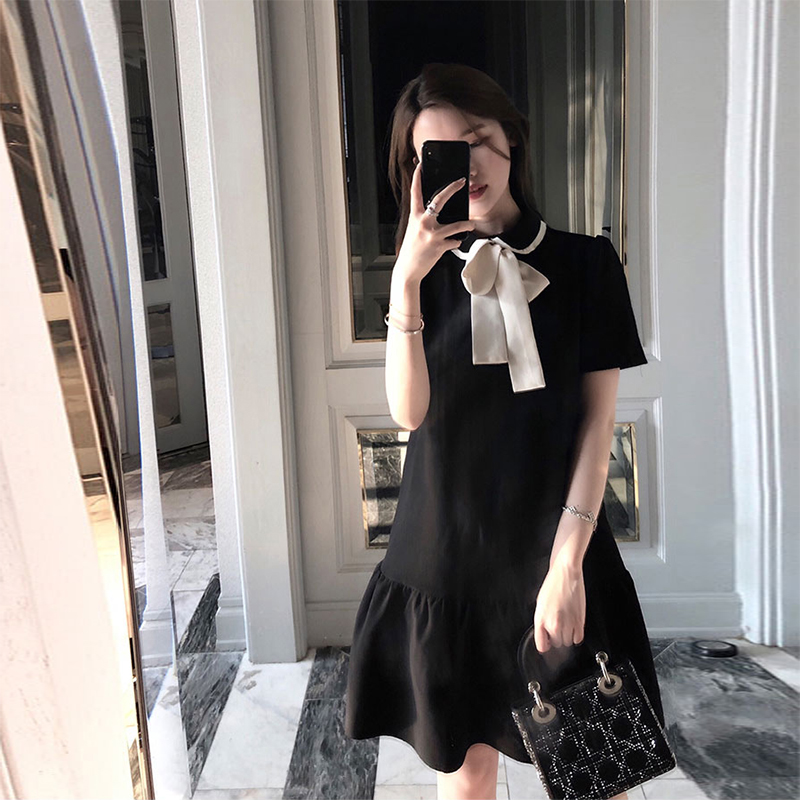 夏季女裝時尚冷淡風黑色褶皺奶油裙子少女心超仙女顯瘦直筒連衣裙